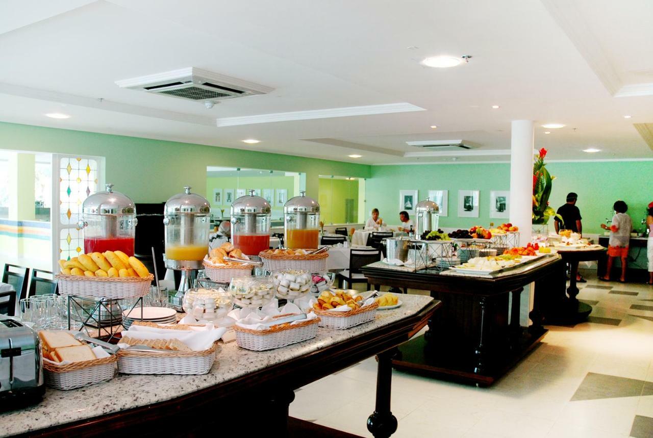 Bahia Plaza Hotel Busca-Vida Exterior foto